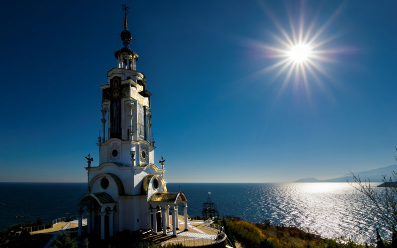 Храм - маяк в Малореченском