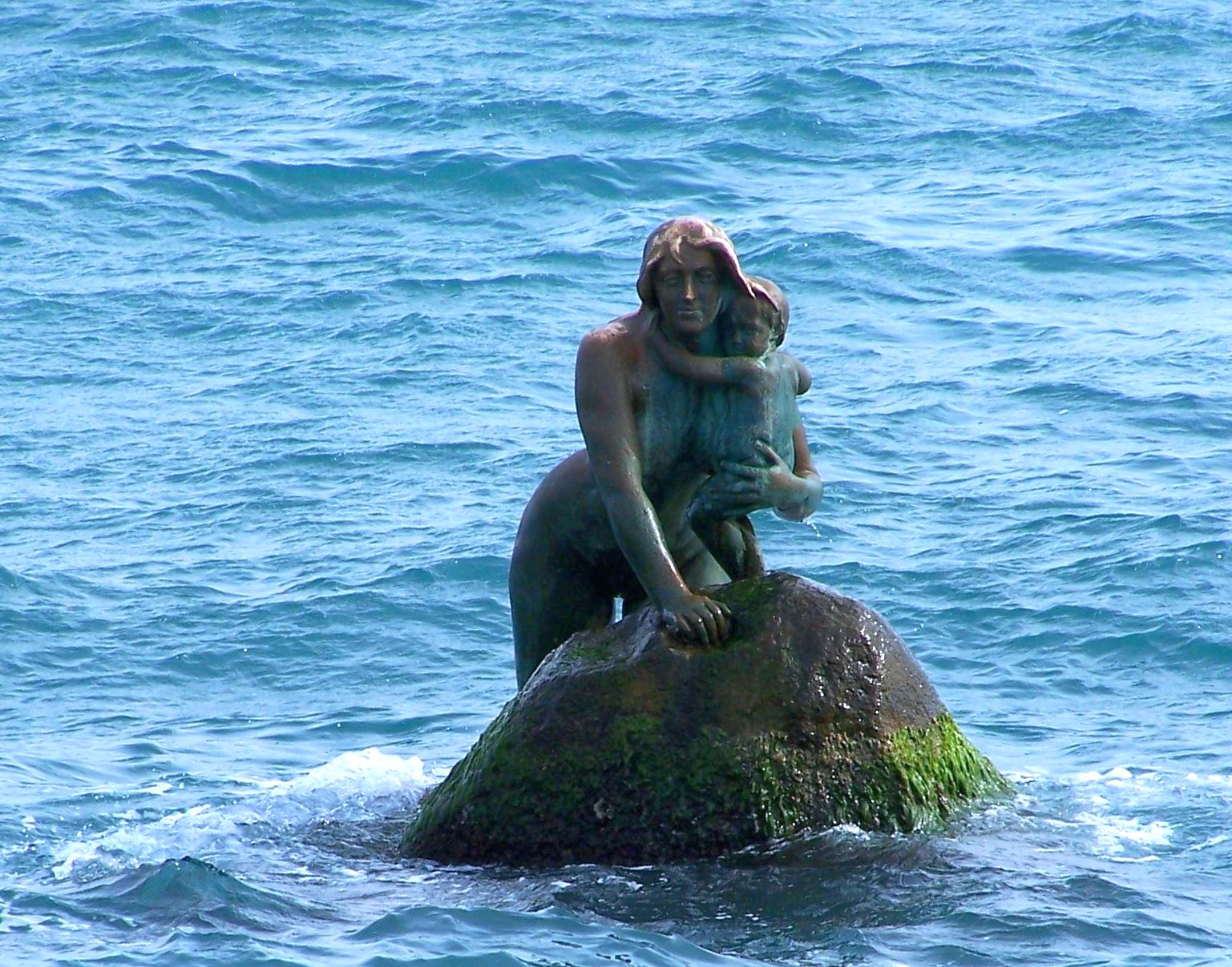 Скульптура русалки - символ Мисхора