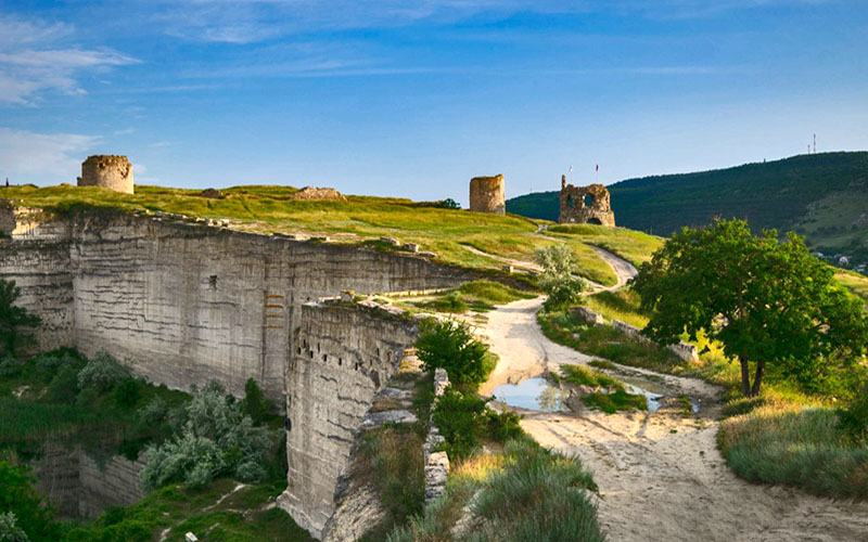 Средневековая крепость Каламита